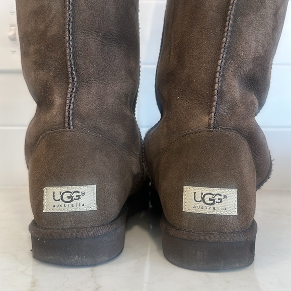 UGG Women’s Tall Chocolate Brown Suede Boots, Sz 10 - Picture 4 of 7